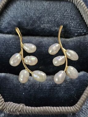 14k Pearl Yellow Gold Earrings (Vintage)